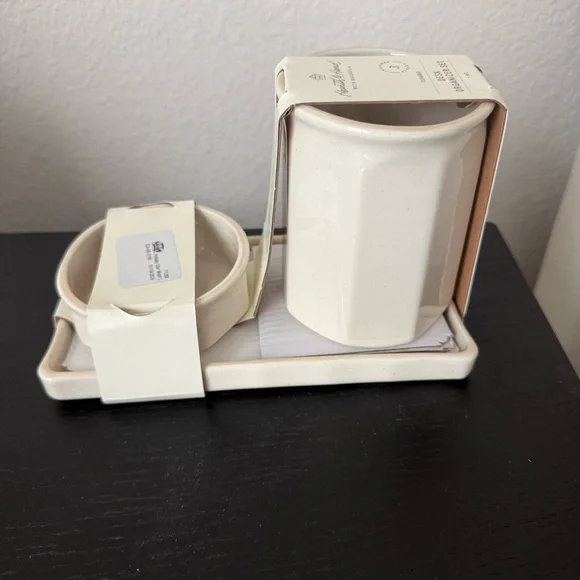 NWT Hearth & Hand Desk Organizer Ceramic - Picture 4 of 5